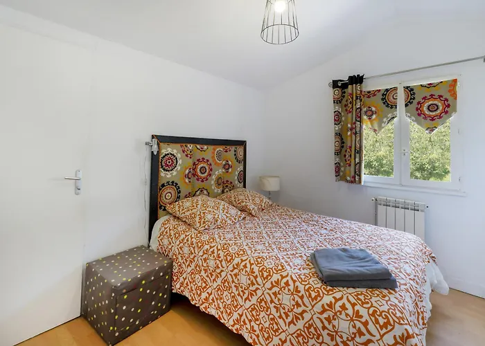 Дом отдыха Pays Basque *